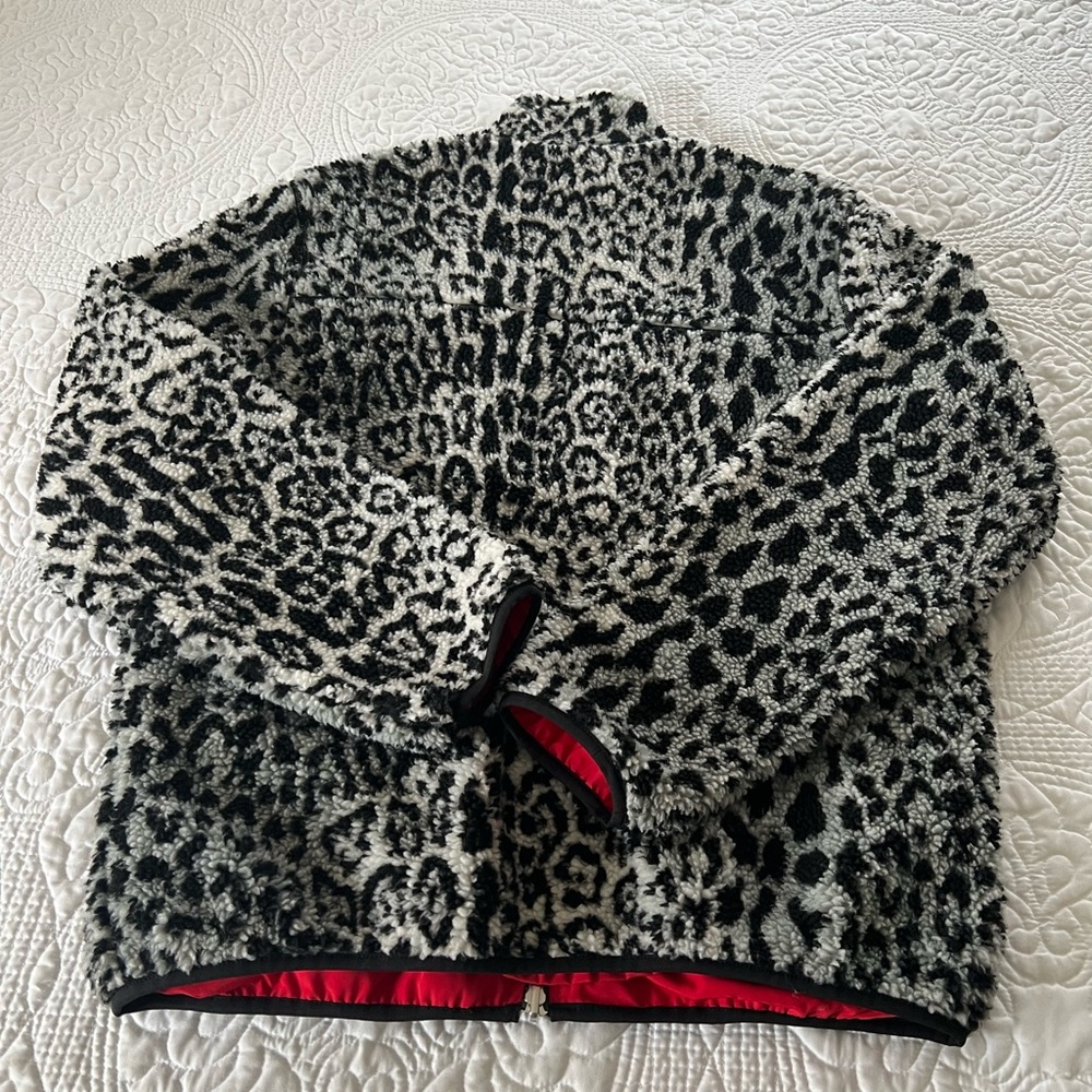Ovadia reversible fleece jacket, Size Medium. - Picture 5 of 5